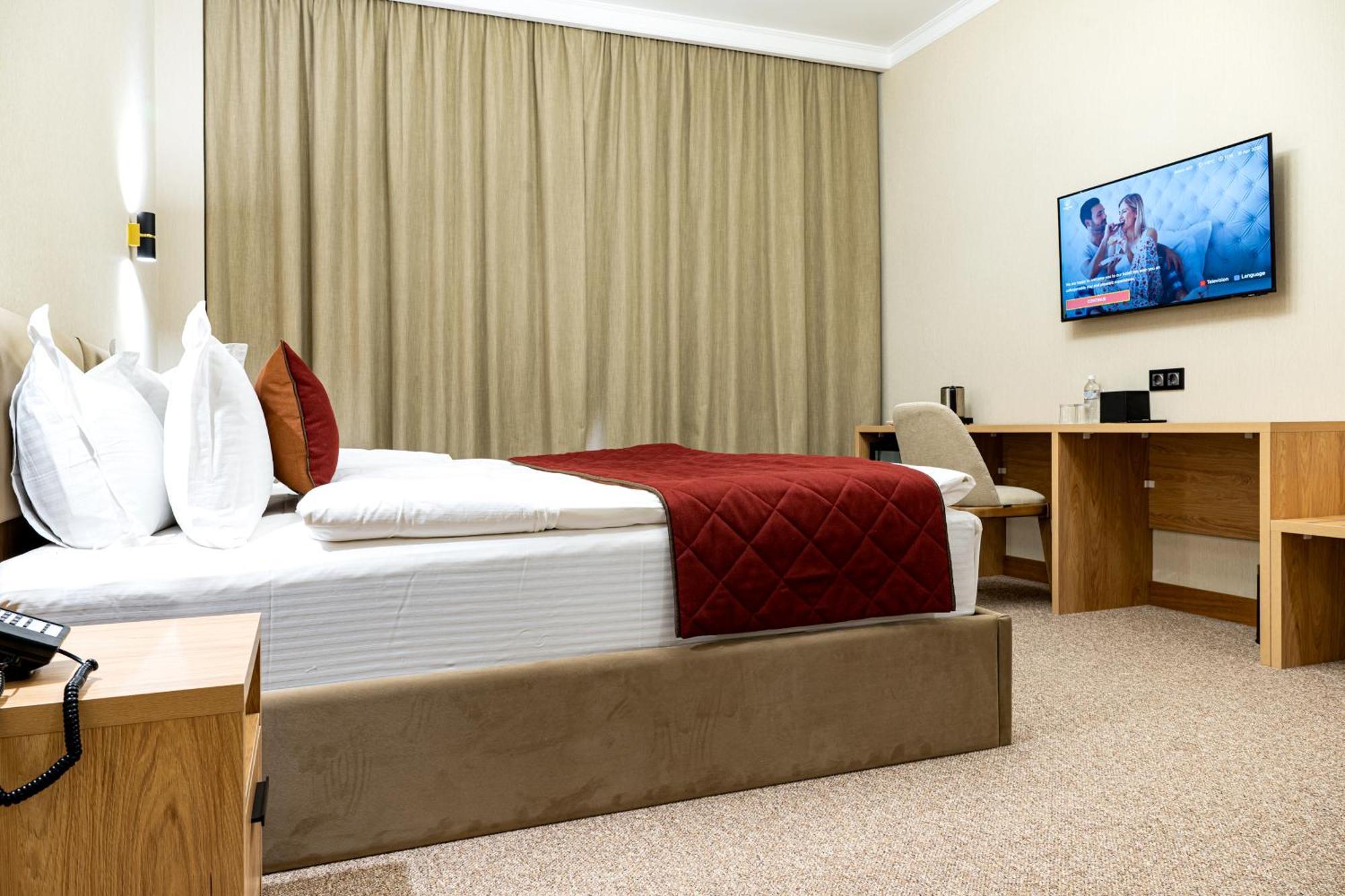 Mardan Hotel Шимкент Екстер'єр фото