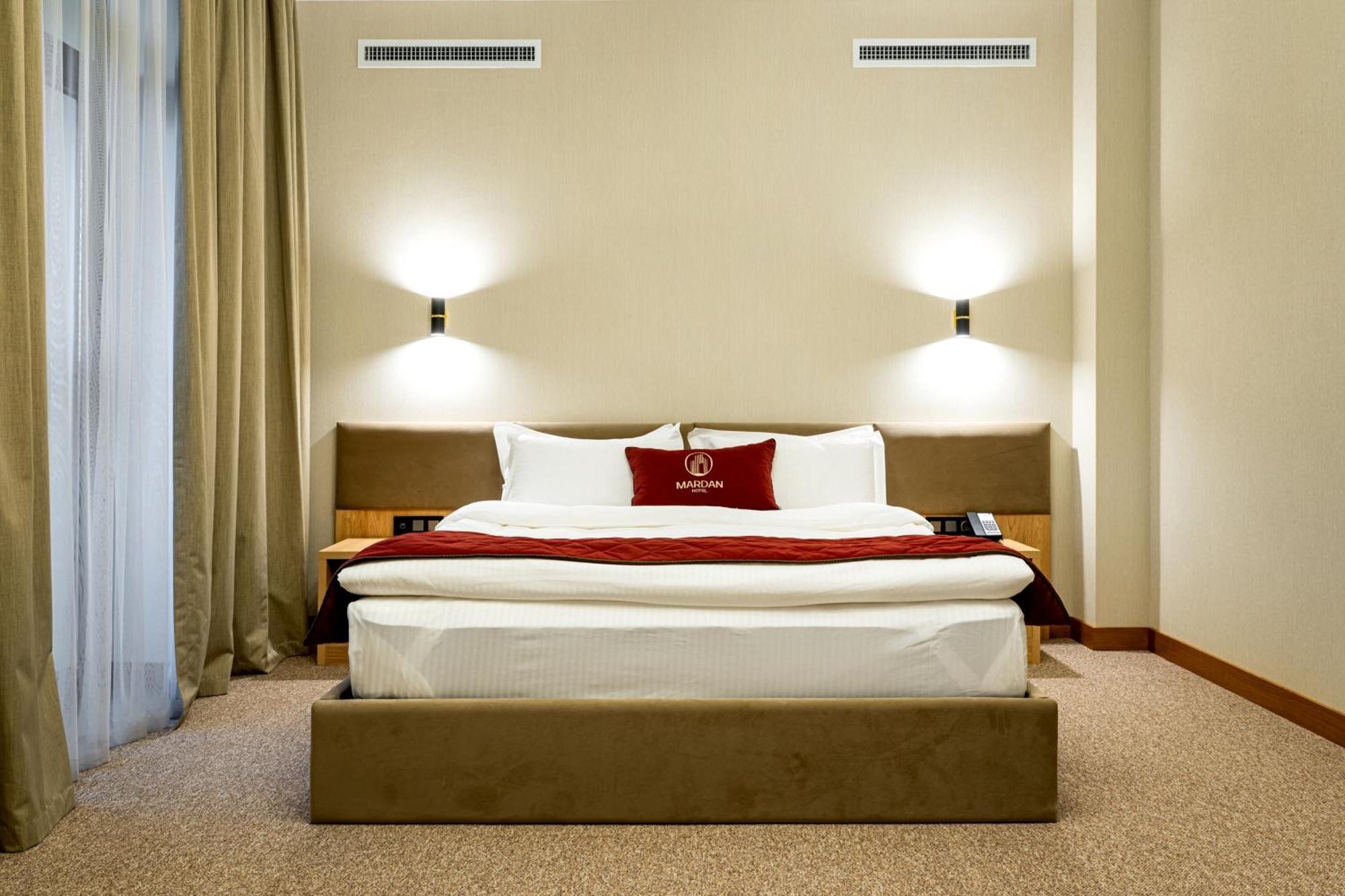 Mardan Hotel Шимкент Екстер'єр фото